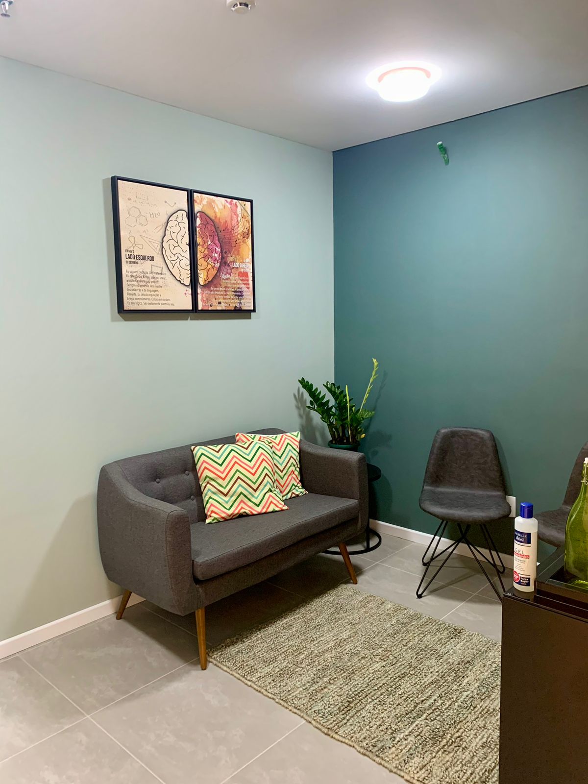 Ambiente acolhedor para atendimento neuropsicológico